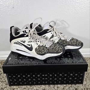 Nike KD 15 Oreo White 2022 Size 11.5